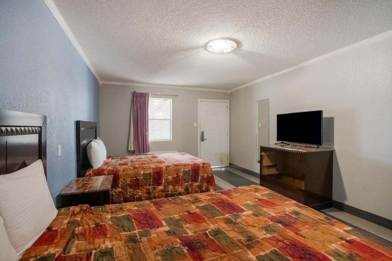 Oyo Hotel Houston I-69 & I-610 エクステリア 写真