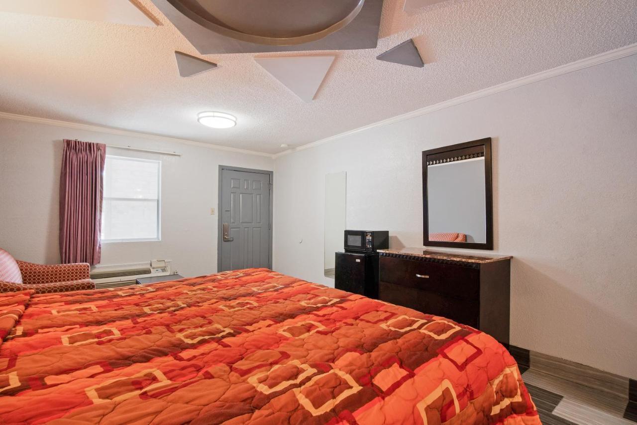 Oyo Hotel Houston I-69 & I-610 エクステリア 写真