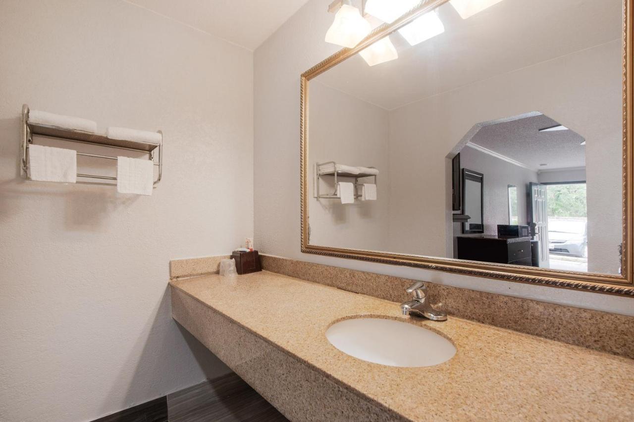 Oyo Hotel Houston I-69 & I-610 エクステリア 写真